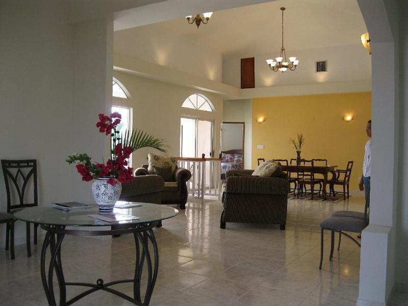 Villa San Juan Belmopan Exterior photo